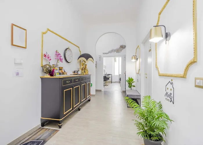 Molly Oda ve Kahvaltı Roma